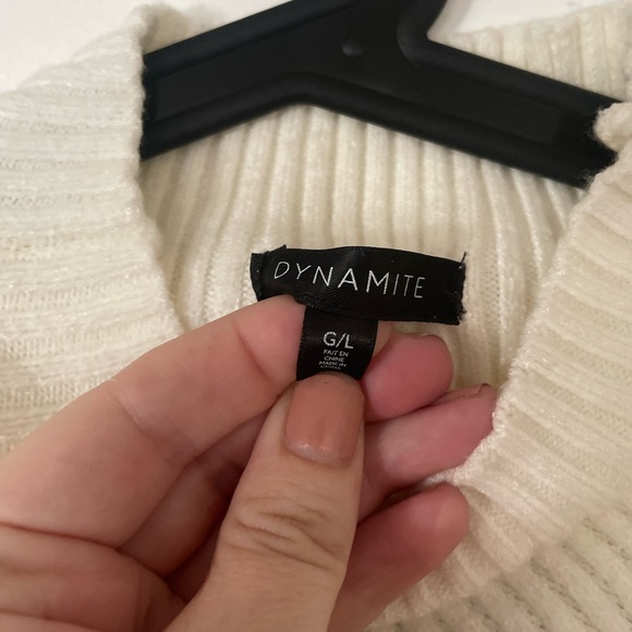 Knitted Cropped Sweater - Picture 2 of 3